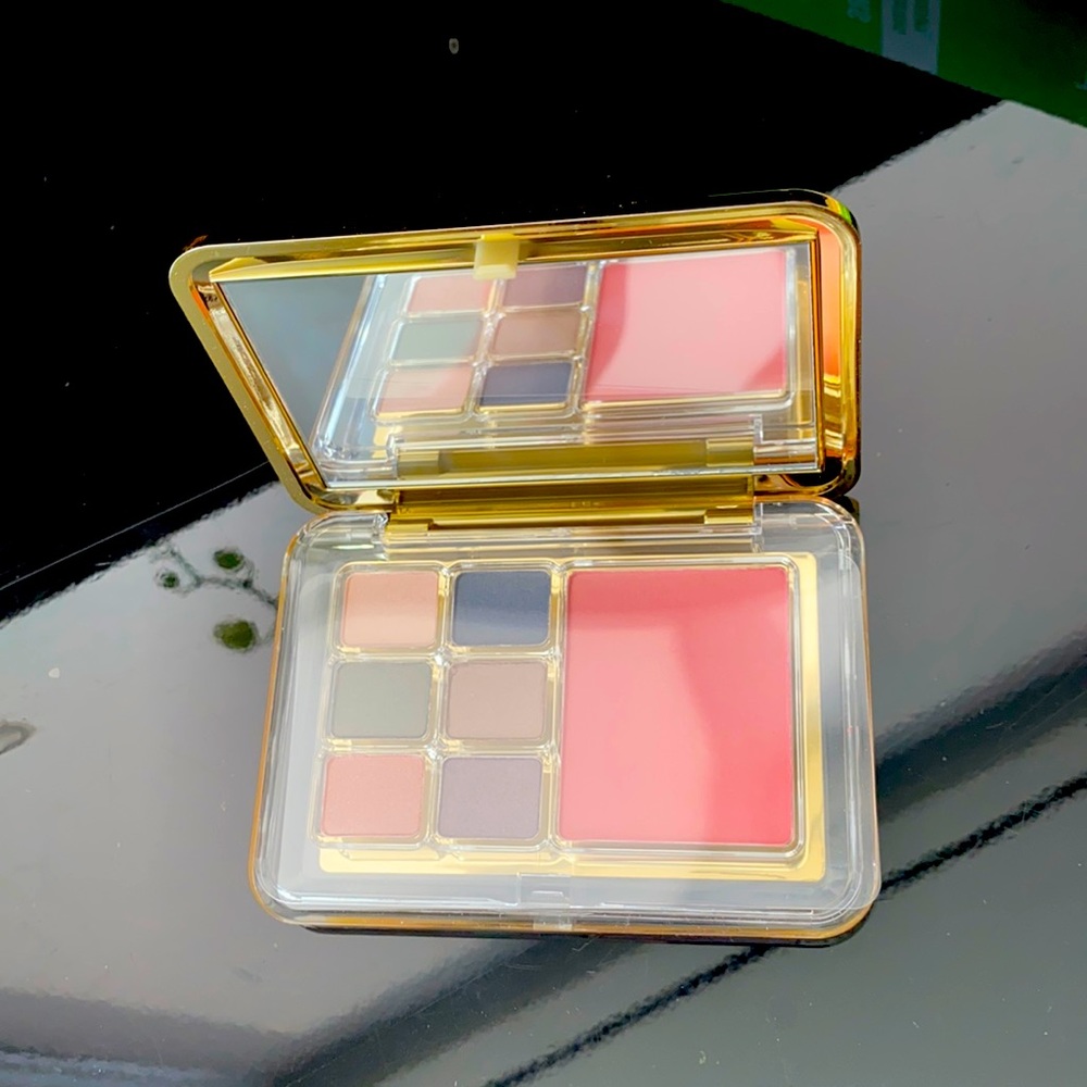 Estée Lauder Eye shadows, brand new, never used